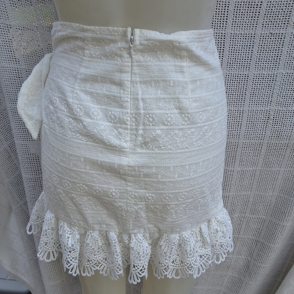 Saints Secrets white lace Faux wrap skirt S - Picture 5 of 12